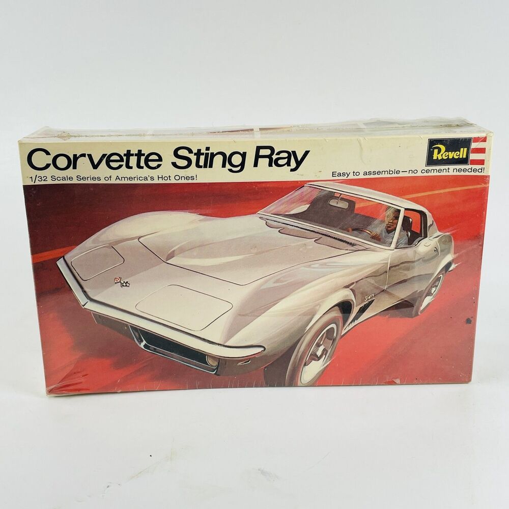 Vintage Revell Corvette Sting Ray 1/32 Scale Model Kit H-1297 New Sealed Car